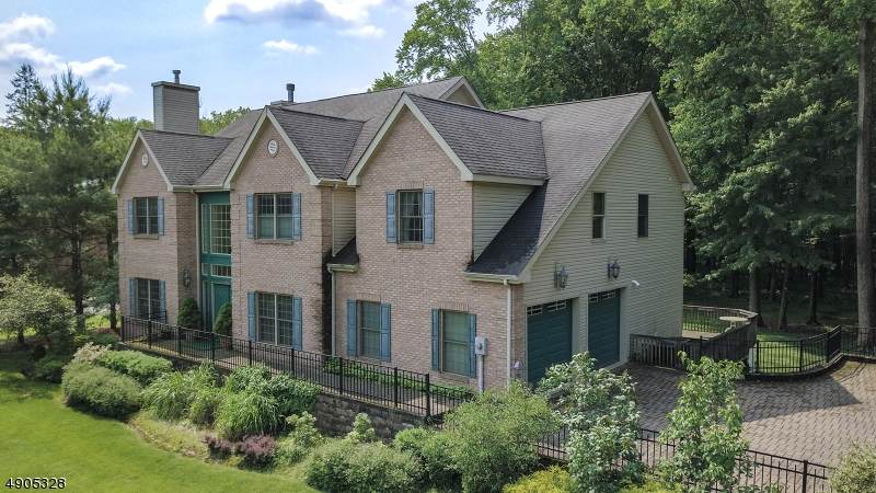 243 Horseneck Rd - Photo 1