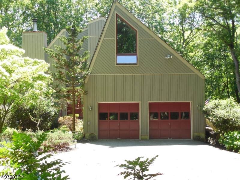 4 Maple Ter - Photo 1