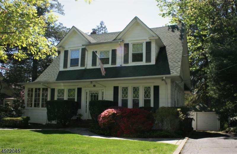 55 Oak Ave - Photo 1 55 Oak Ave - Photo 1