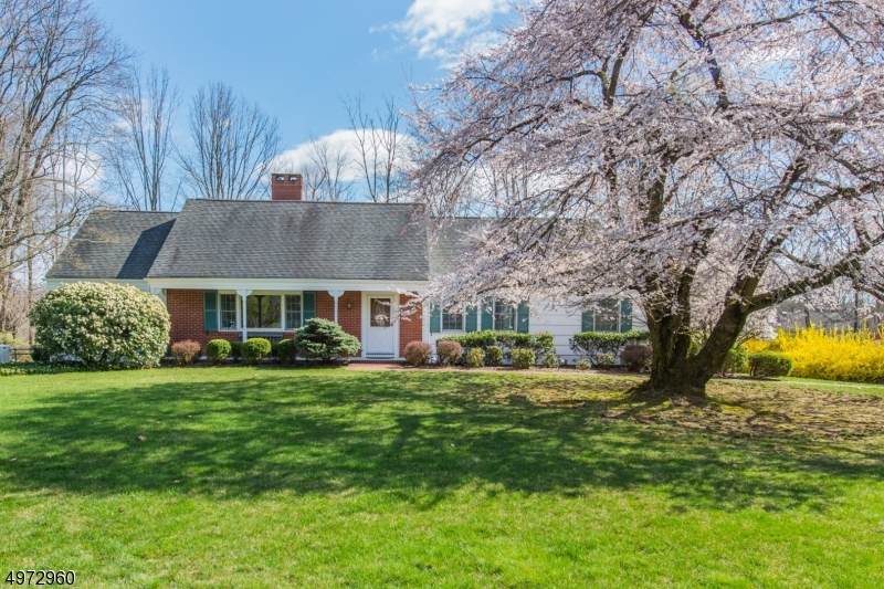 13 Summit Rd - Photo 1