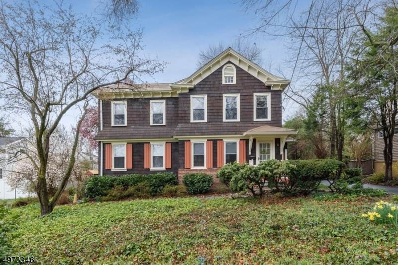 20 Willow St - Photo 1