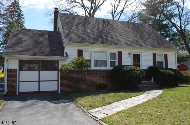 589 Mountainview Dr - Photo 1