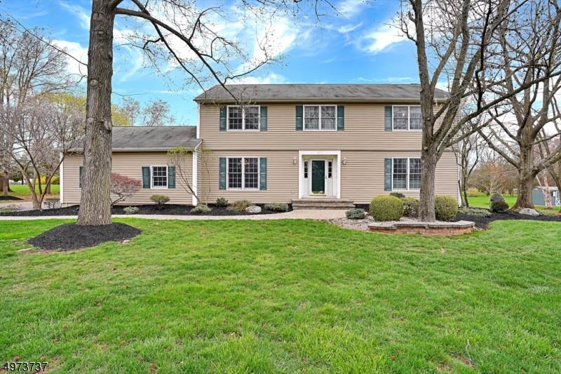 100 Knickerbocker Dr - Photo 1 100 Knickerbocker Dr - Photo 1