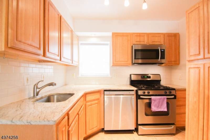 809 Central Ave Unit 1 - Photo 1
