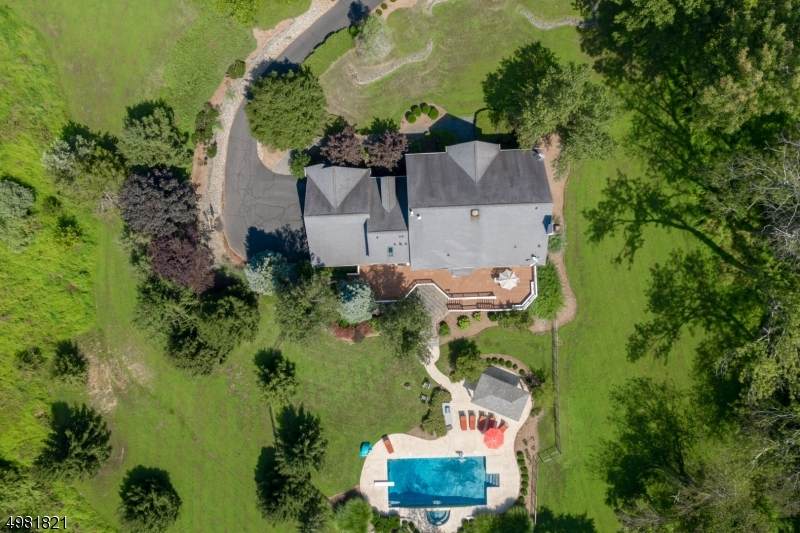 18 Forestdale Dr - Photo 1