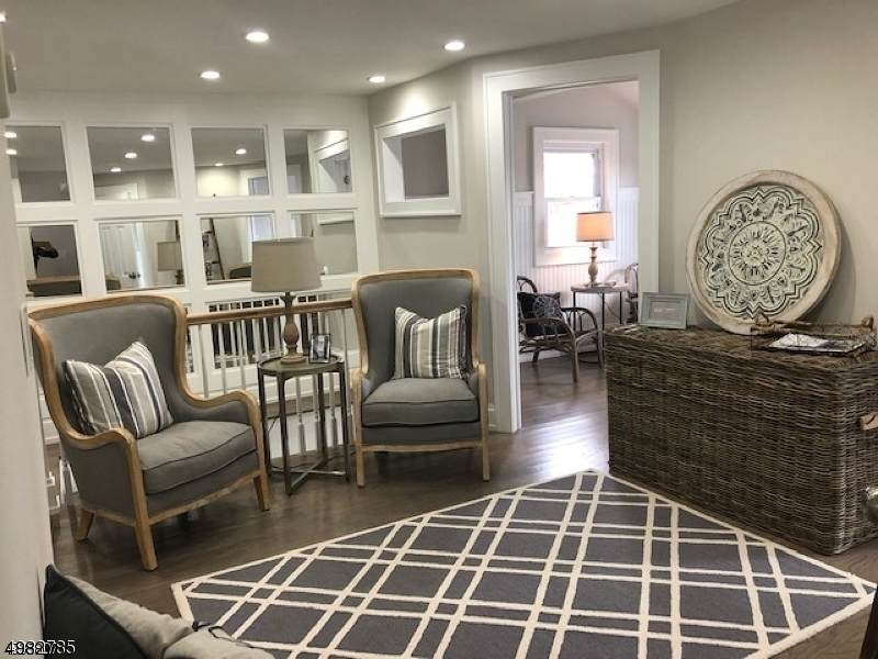 225 Lakeside Blvd - Photo 1