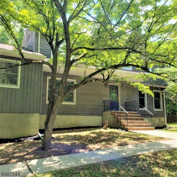 139 Hollow Rd - Photo 1