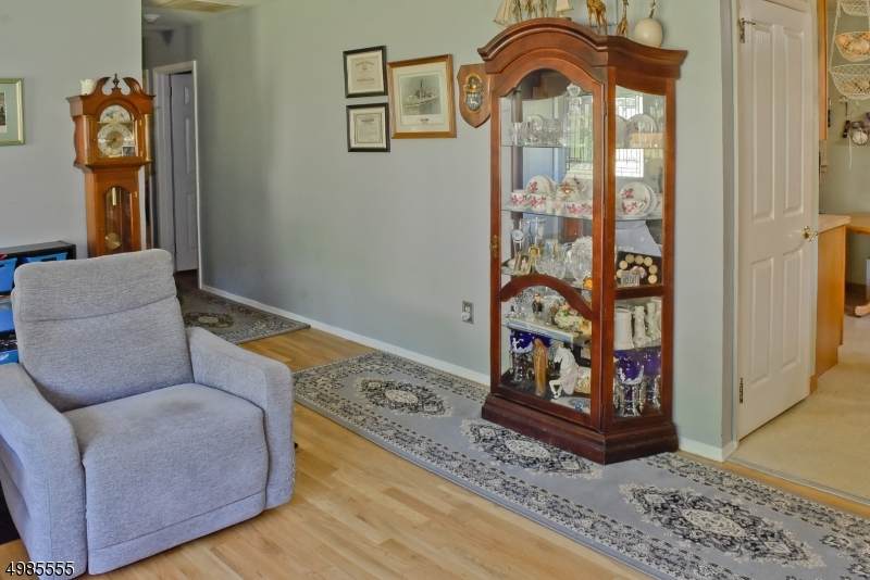 23 Woodland Dr - Photo 1