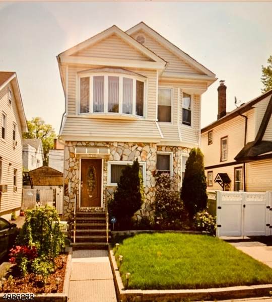134 N Sixteenth St - Photo 1