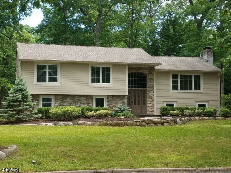 215 Mulberry Way - Photo 1