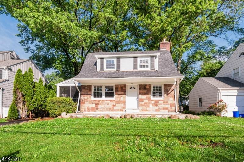 20 College Ave - Photo 1