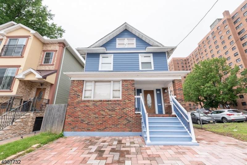 70 Chilton St - Photo 1
