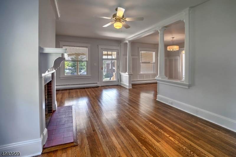 9 Essex Ave - Photo 1