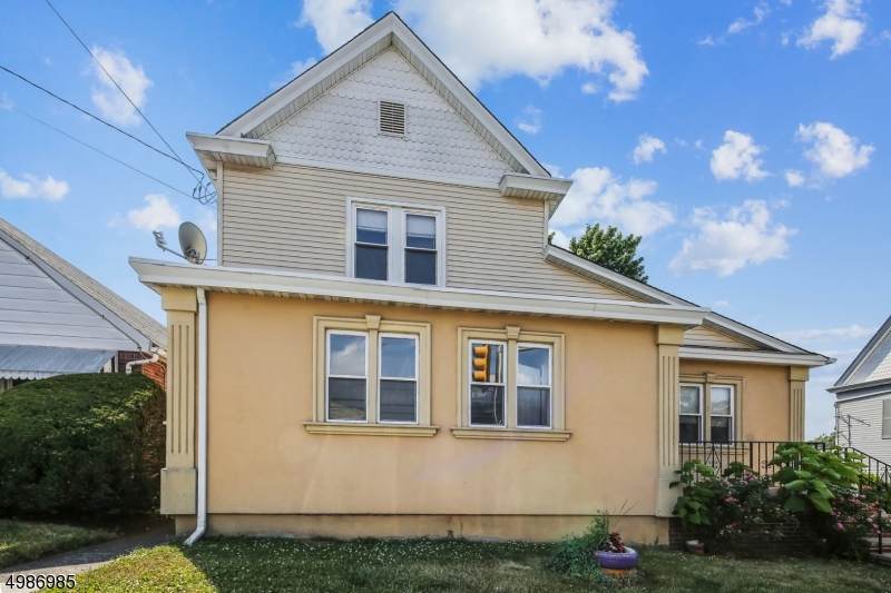 632 Mcbride Ave - Photo 1