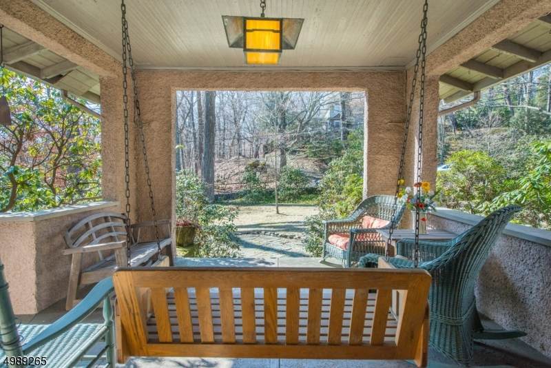 61 Tower Hill Rd - Photo 1