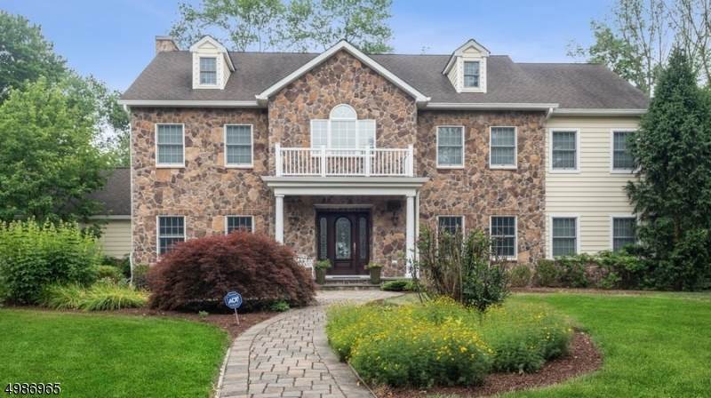 45 Hilltop Cir - Photo 1