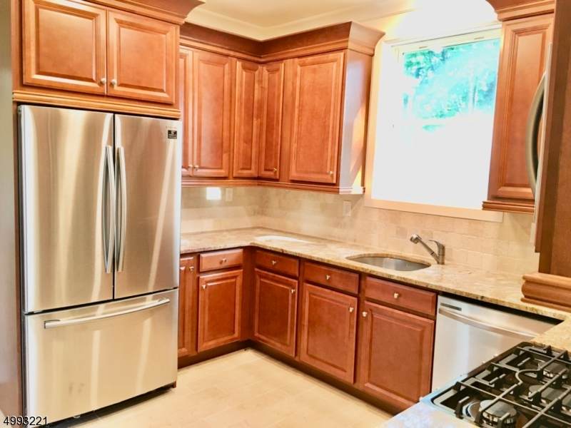 31 Center Grove Rd - Photo 1