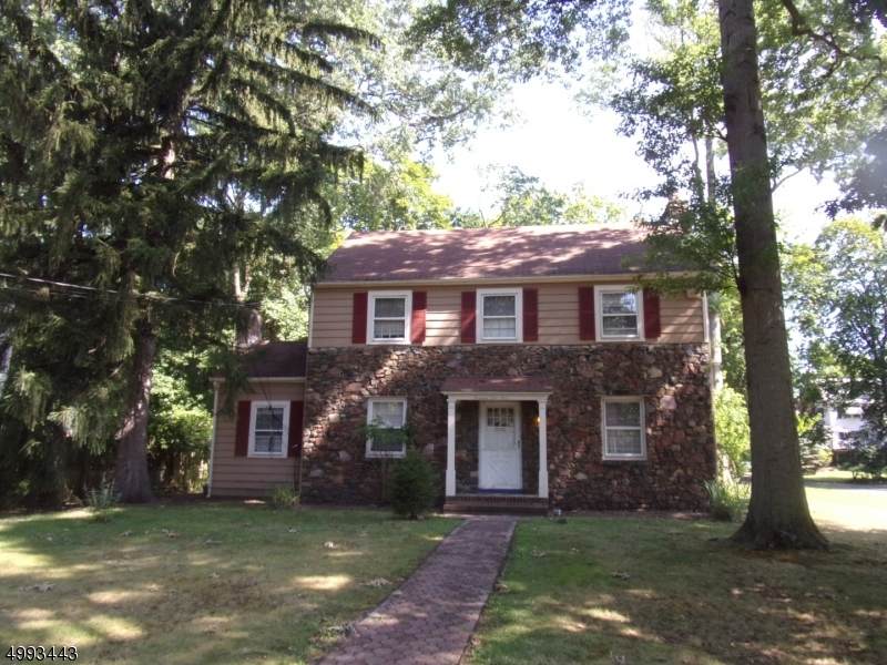 1357 Martine Ave - Photo 1