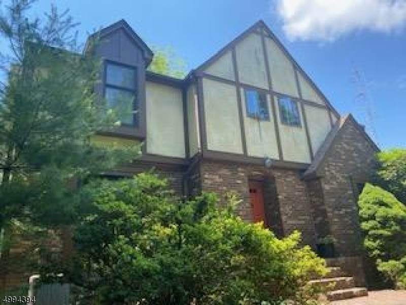 206 Gross Dr - Photo 1