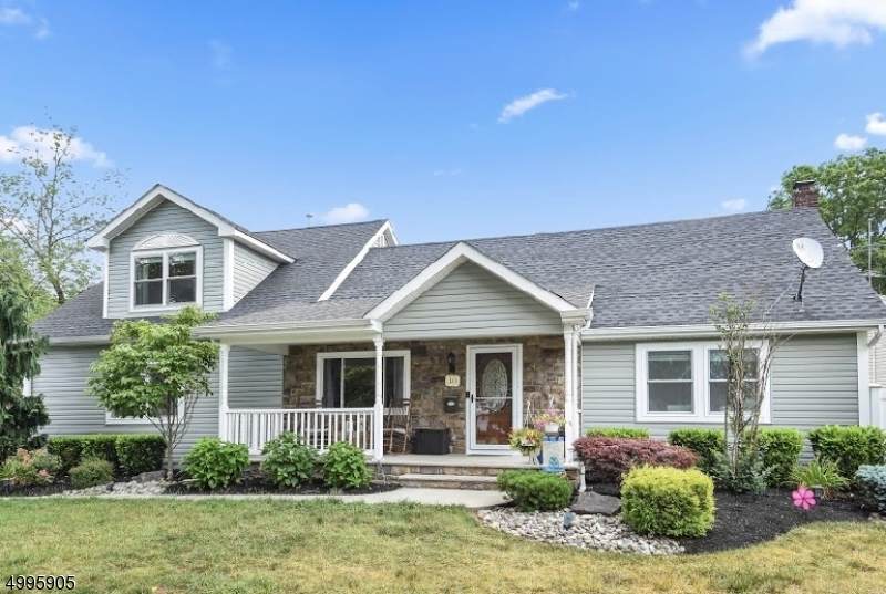 40 Tanglewood Ln - Photo 1