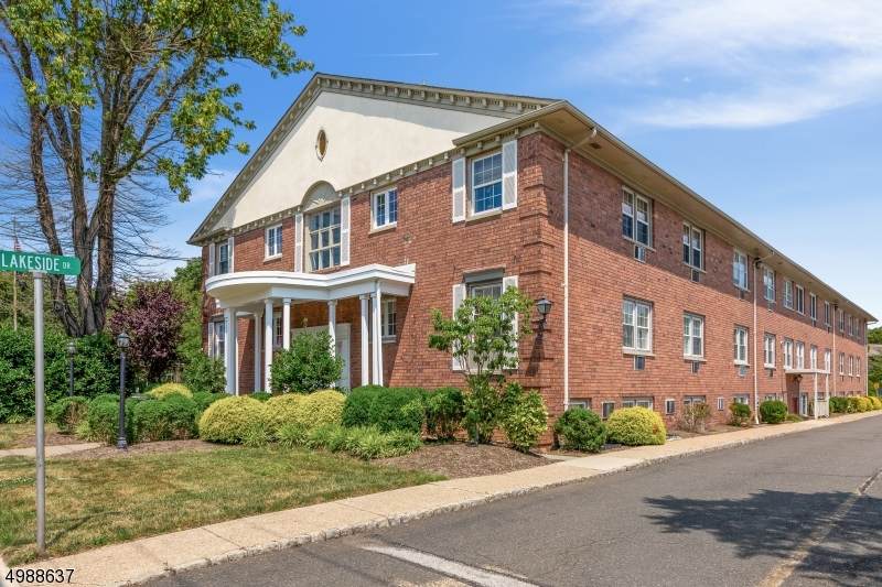 206 Main St 72B - Photo 1