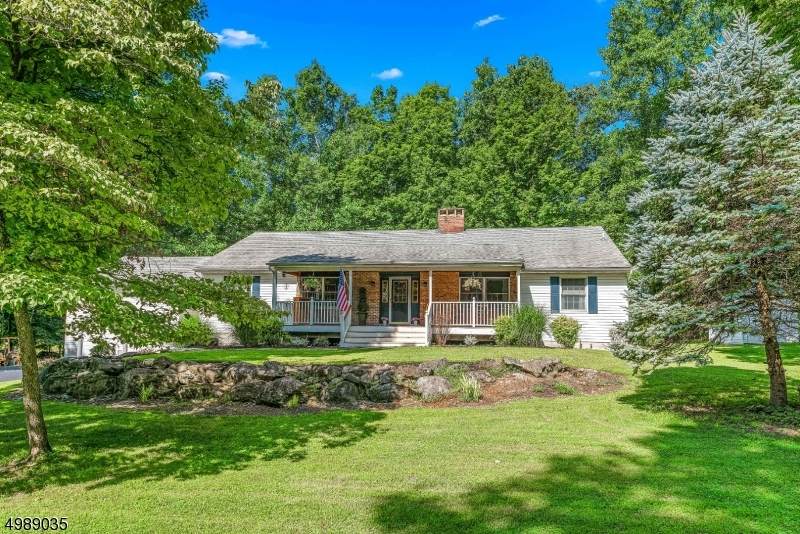 23 Green Farm Rd - Photo 1