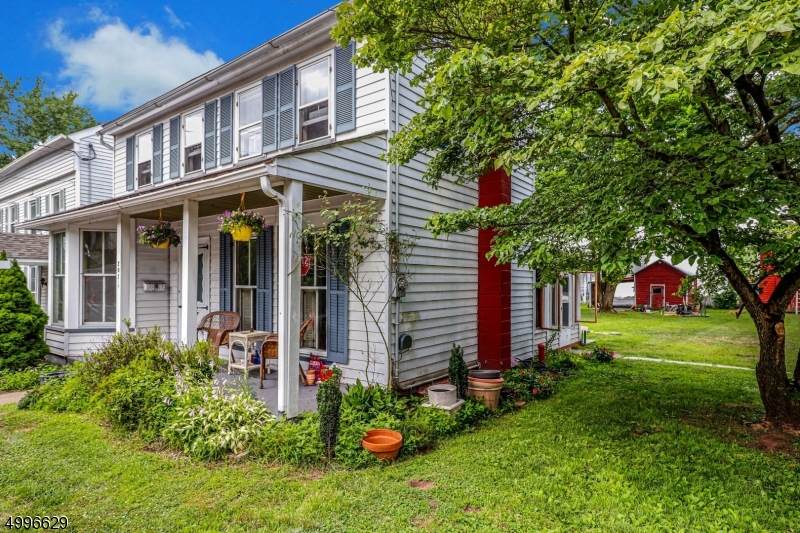 207 Milford Rd - Photo 1