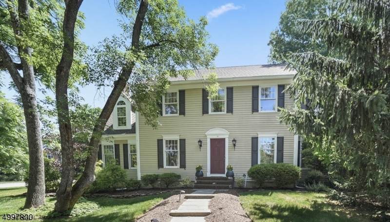 16 Devonshire Ln - Photo 1