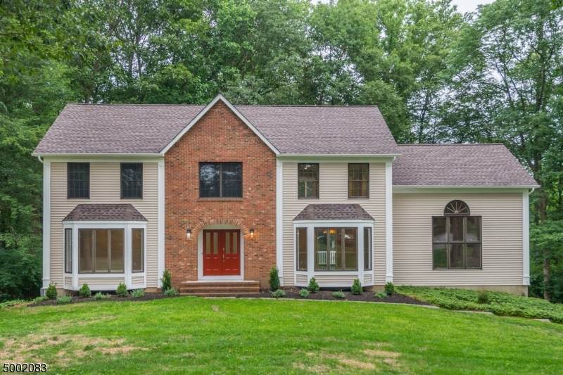 79 Melrose Dr - Photo 1