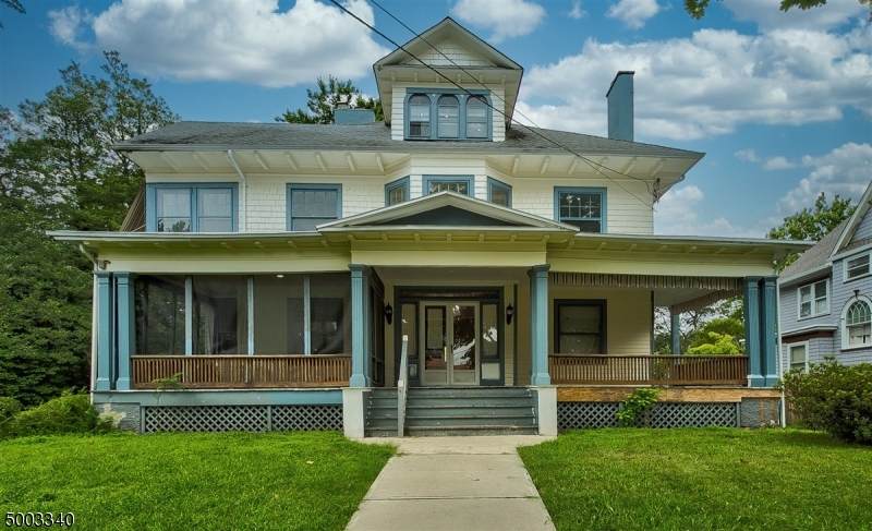 922 Madison Ave - Photo 1
