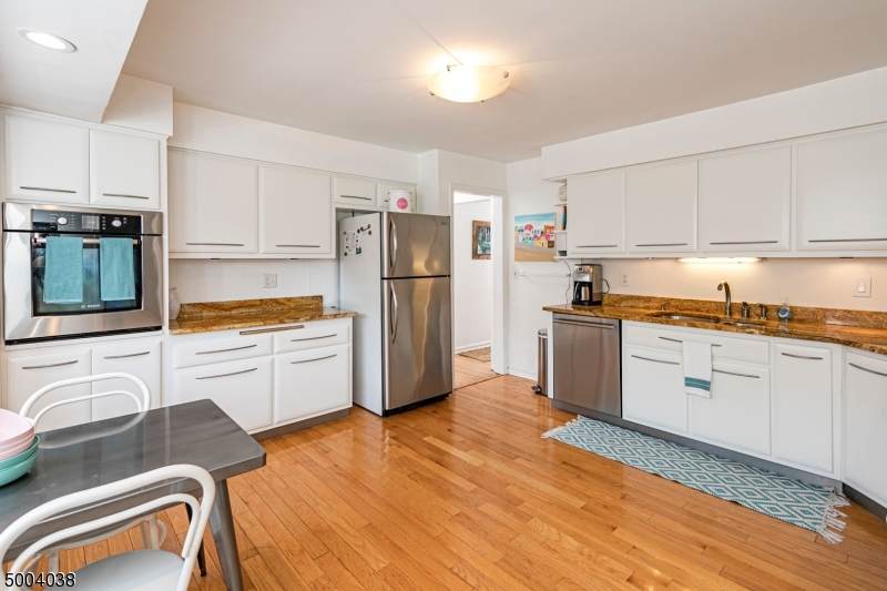 34 Whispering Ln - Photo 1