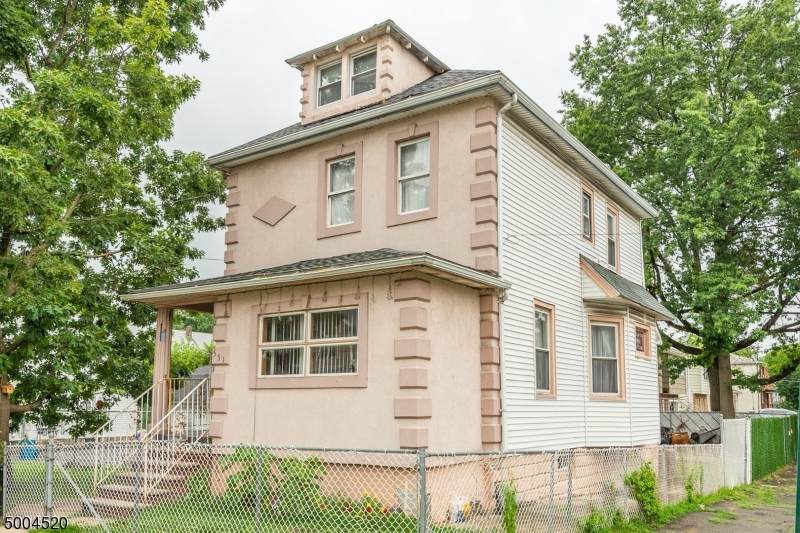 551 E 2Nd Ave - Photo 1