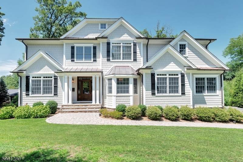 24 Brantwood Dr - Photo 1