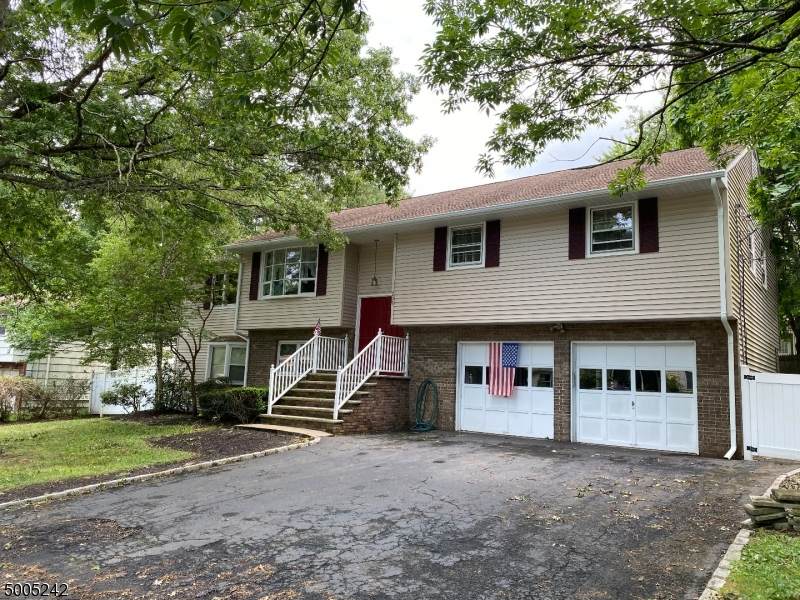 205 Garfield St - Photo 1