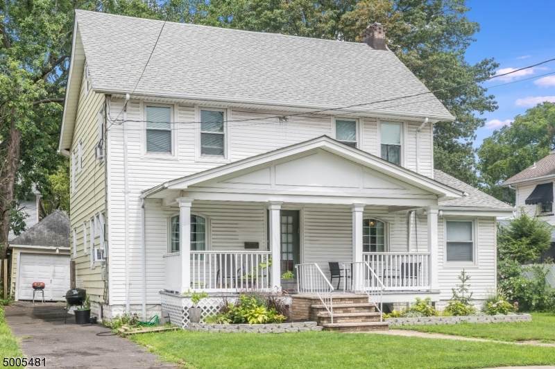 707 Livingston Rd - Photo 1