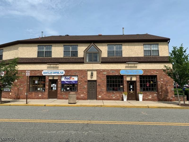 551 Valley Rd - Photo 1