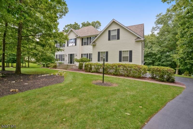 3 Dorothy Dr - Photo 1