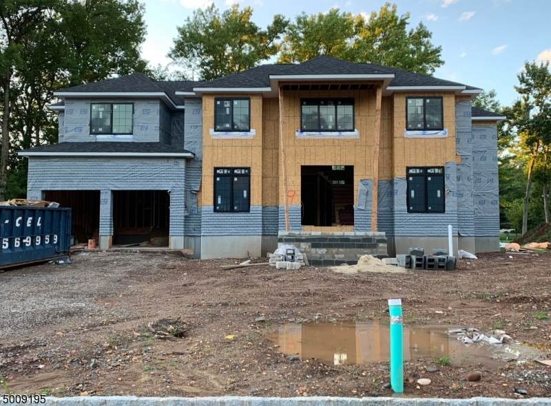 9 Woodside Court - Photo 1