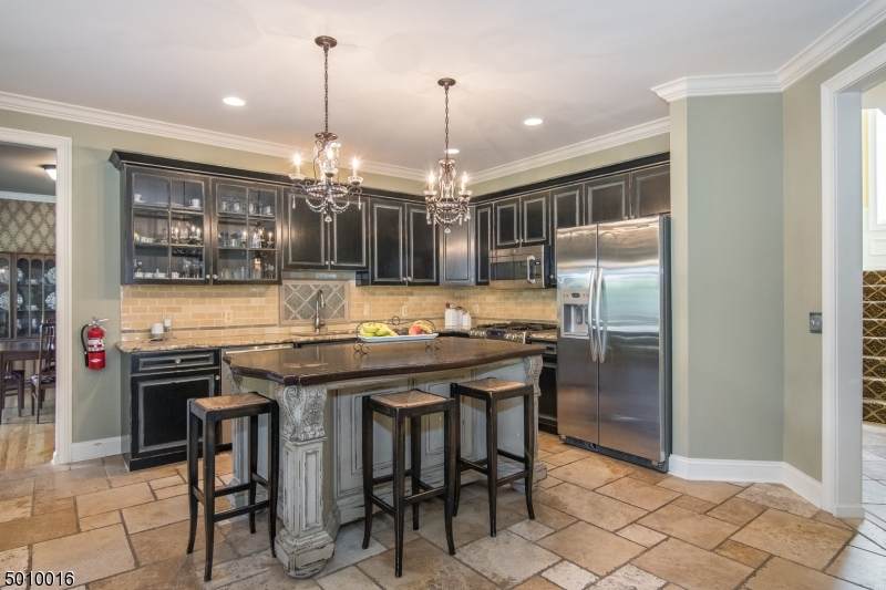 14 Forest Hill Dr - Photo 1
