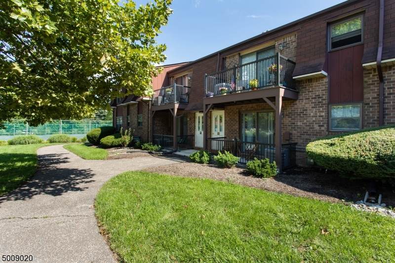 707 Nottingham Way - Photo 1