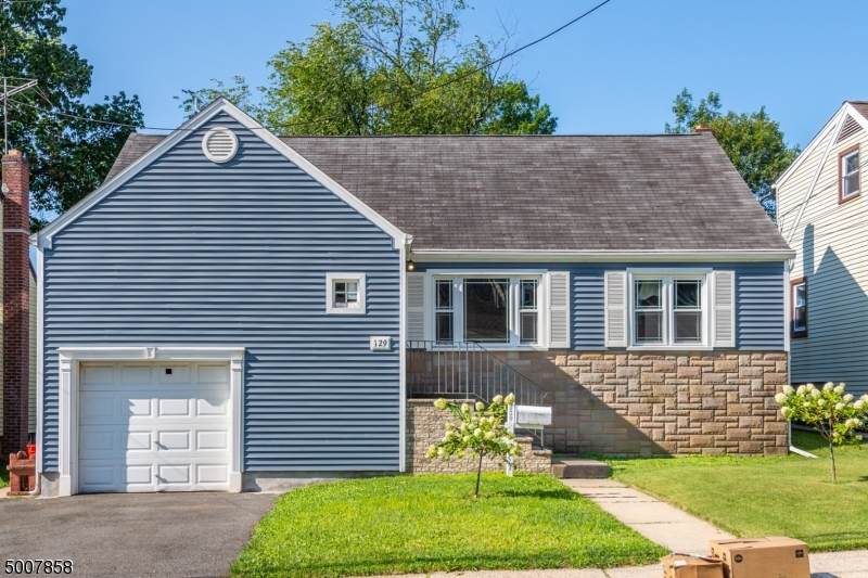 129 Orchard Pl - Photo 1