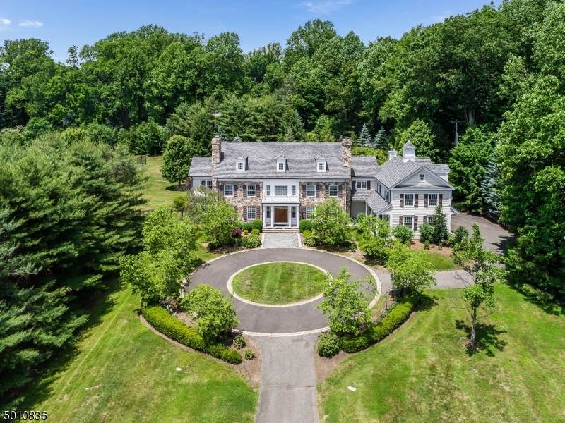 28 Van Beuren Rd - Photo 1