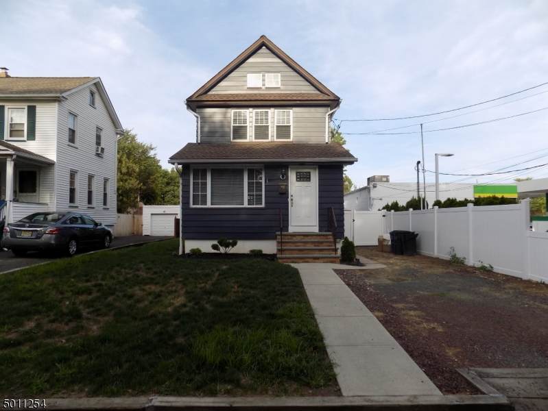 5 Carpenter Pl - Photo 1
