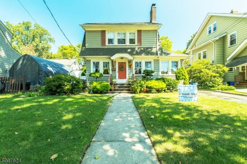 10 Russell Ave - Photo 1
