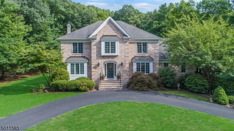 77 Fountain Dr - Photo 1