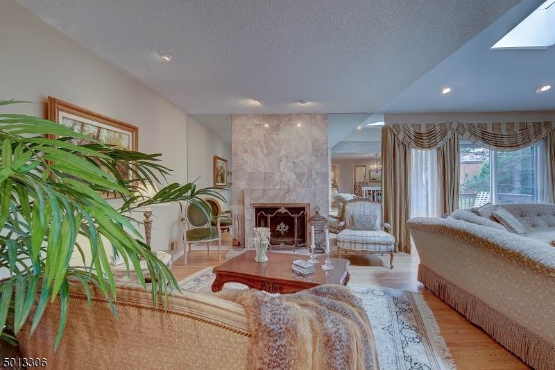 10 Cummings Cir - Photo 1