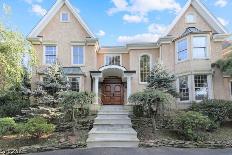 607 Emerald Trl - Photo 1