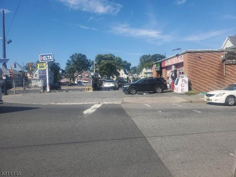845 Summer St - Photo 1