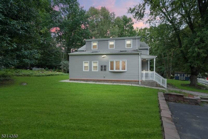 84 Mt Pleasant Ave - Photo 1