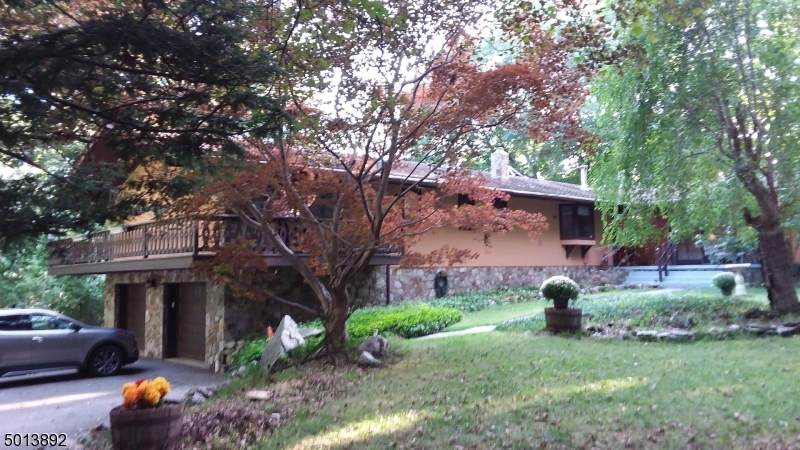 2 Skunktown Ln - Photo 1